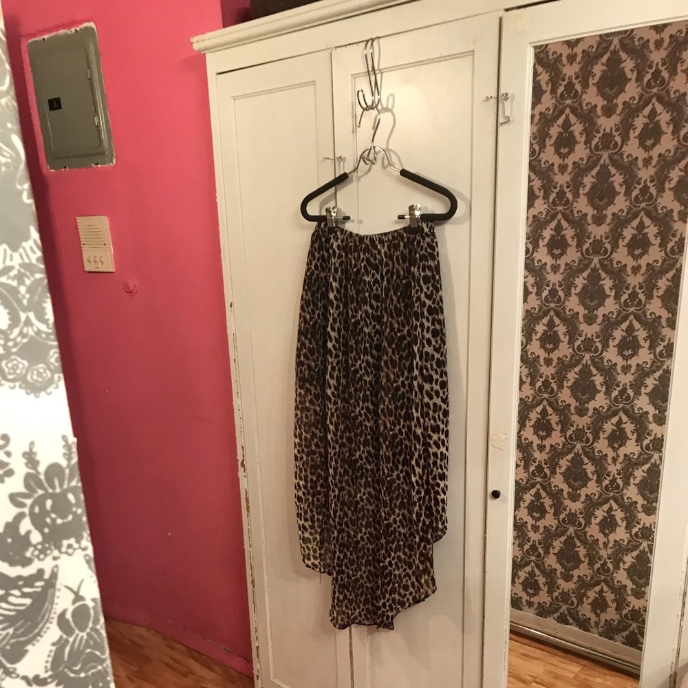 Forever 21 High-Low Leopard Print Skirt - Picture 10 of 13